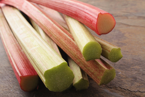 Rheum rhabarbarum (Rhubarb - Ruddy Fool)